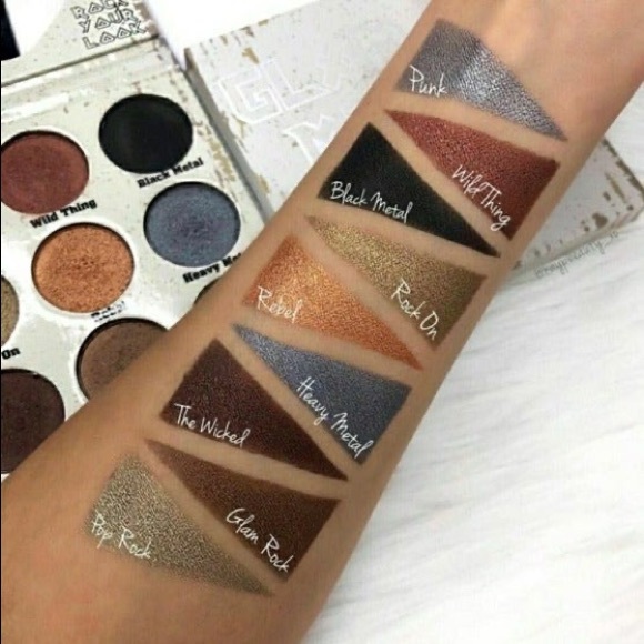 CROWN GLAM METALS 9 Pan palette ✨✨NEW✨✨ - Picture 2 of 3